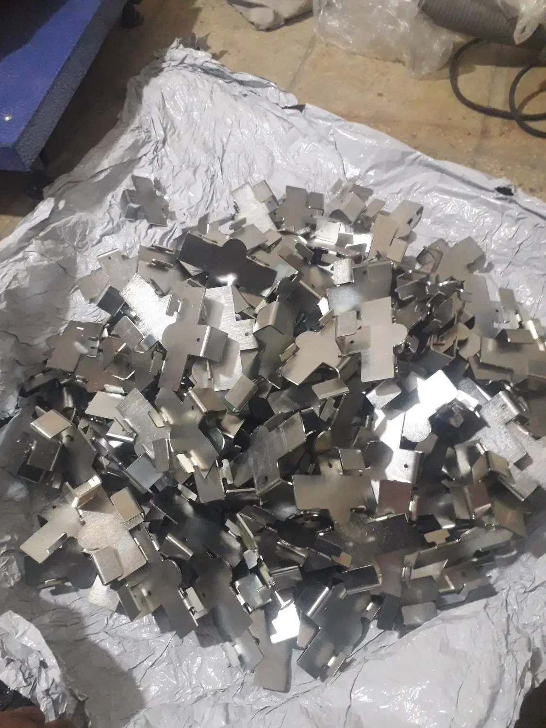 آبکاری گالوانیزه‌ زرین پوشش آبکاری اسپیس،قفس و...|خدمات پیشه و مهارت|اصفهان, شهرک صنعتی امیرکبیر (شاپور جدید)|دیوار