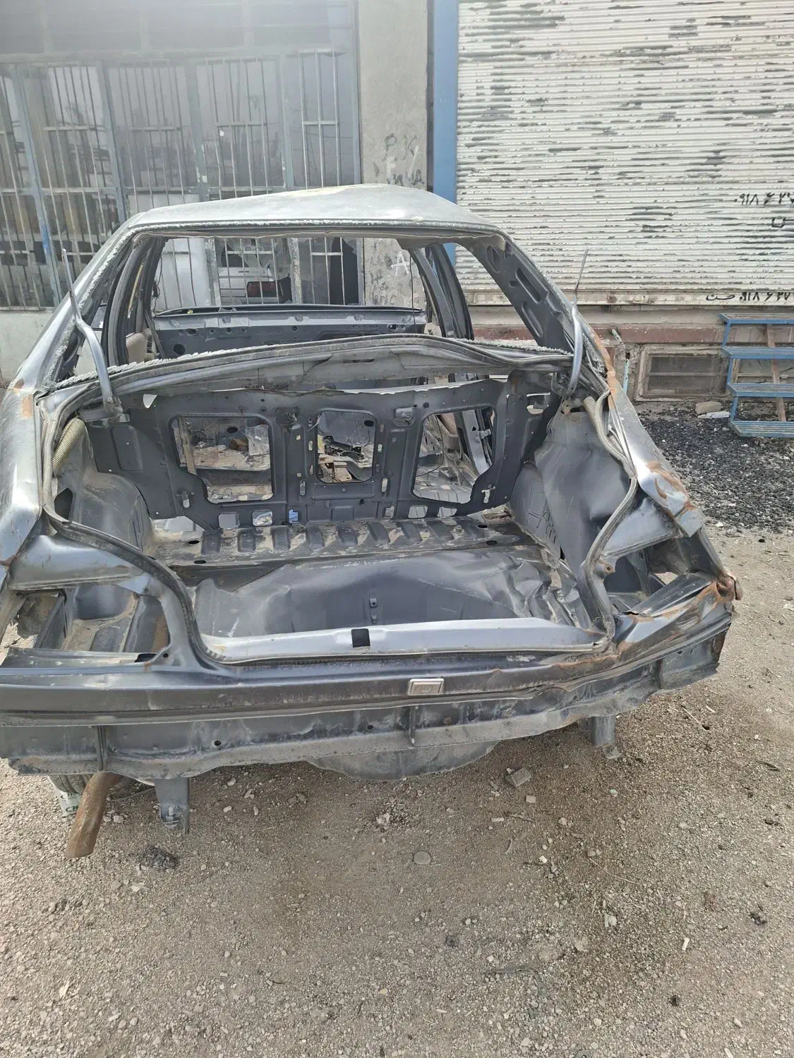 تصادفی پژو|خودرو سواری و وانت|فامنین, |دیوار