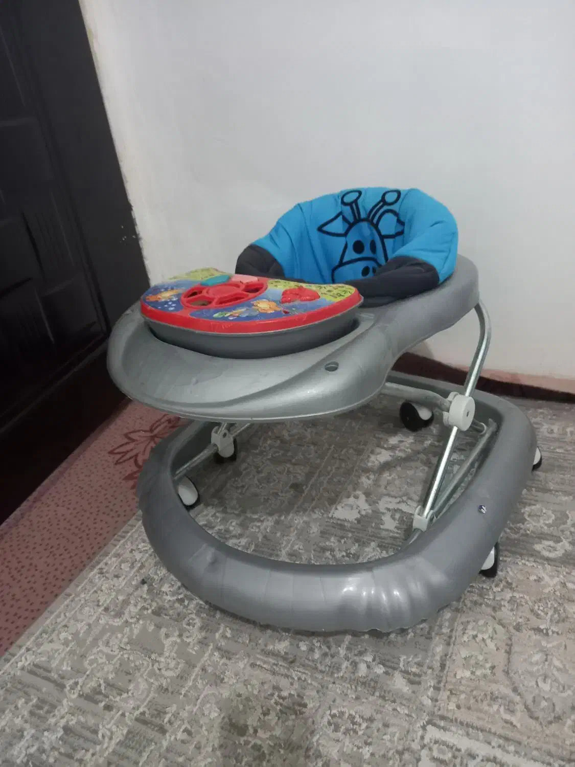 روروک بچه|کالسکه و لوازم جانبی|نیشابور, خط کاشمر|دیوار