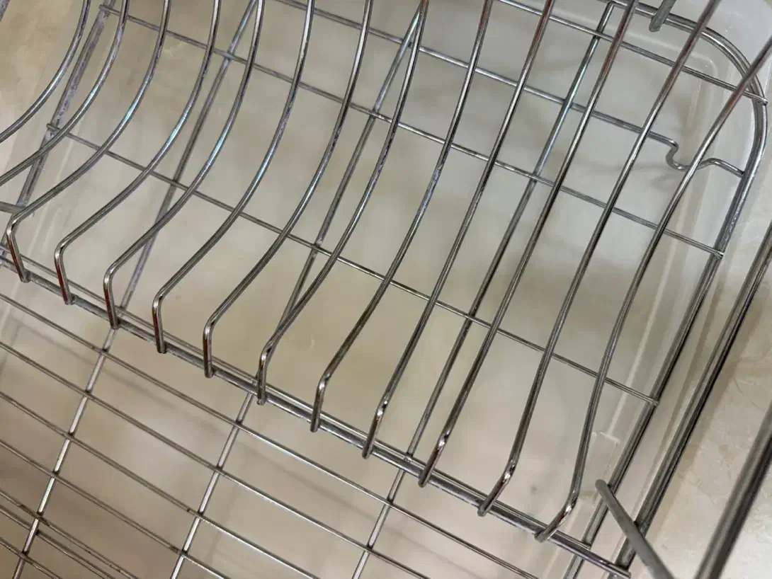 آب چکان سینی دار|آب‌چکان و نظم‌دهنده ظروف|آمل, |دیوار