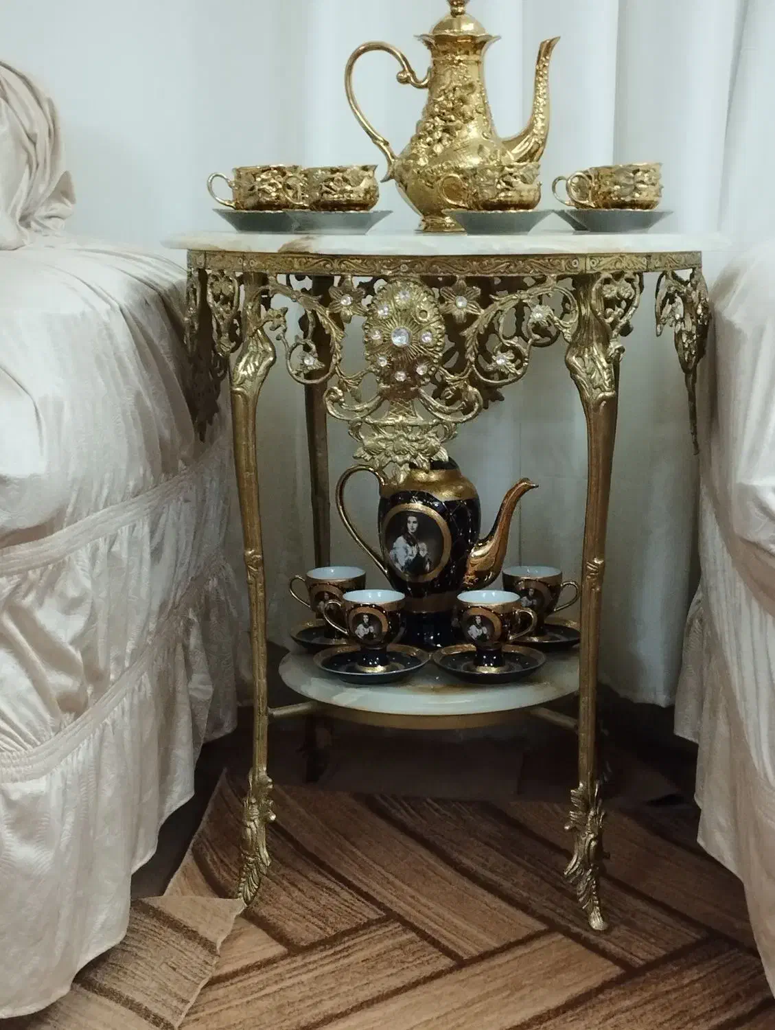 وسایل خانگی|مبلمان خانگی و میز عسلی|هشترود, |دیوار