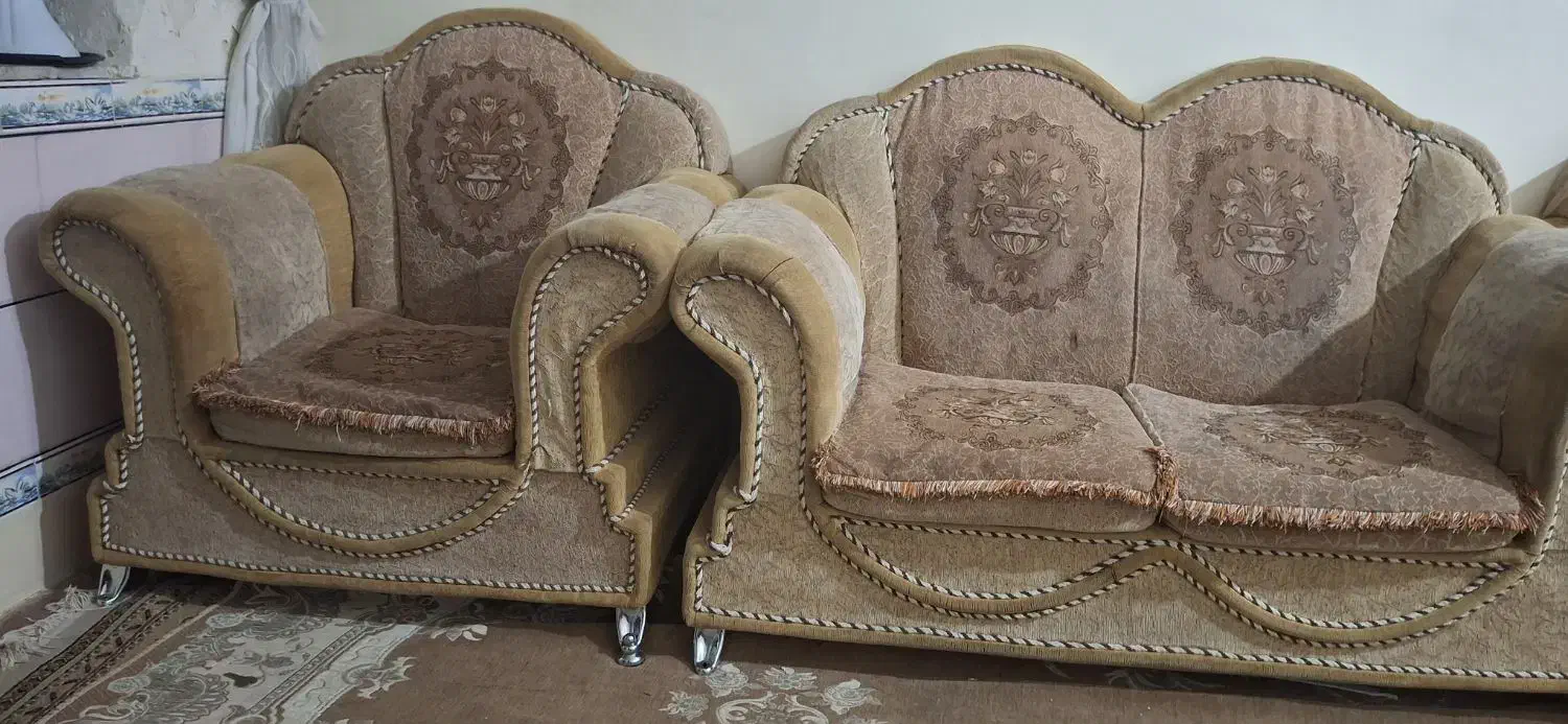 مبل سلطنتی.|مبلمان خانگی و میز عسلی|شهرکرد, |دیوار