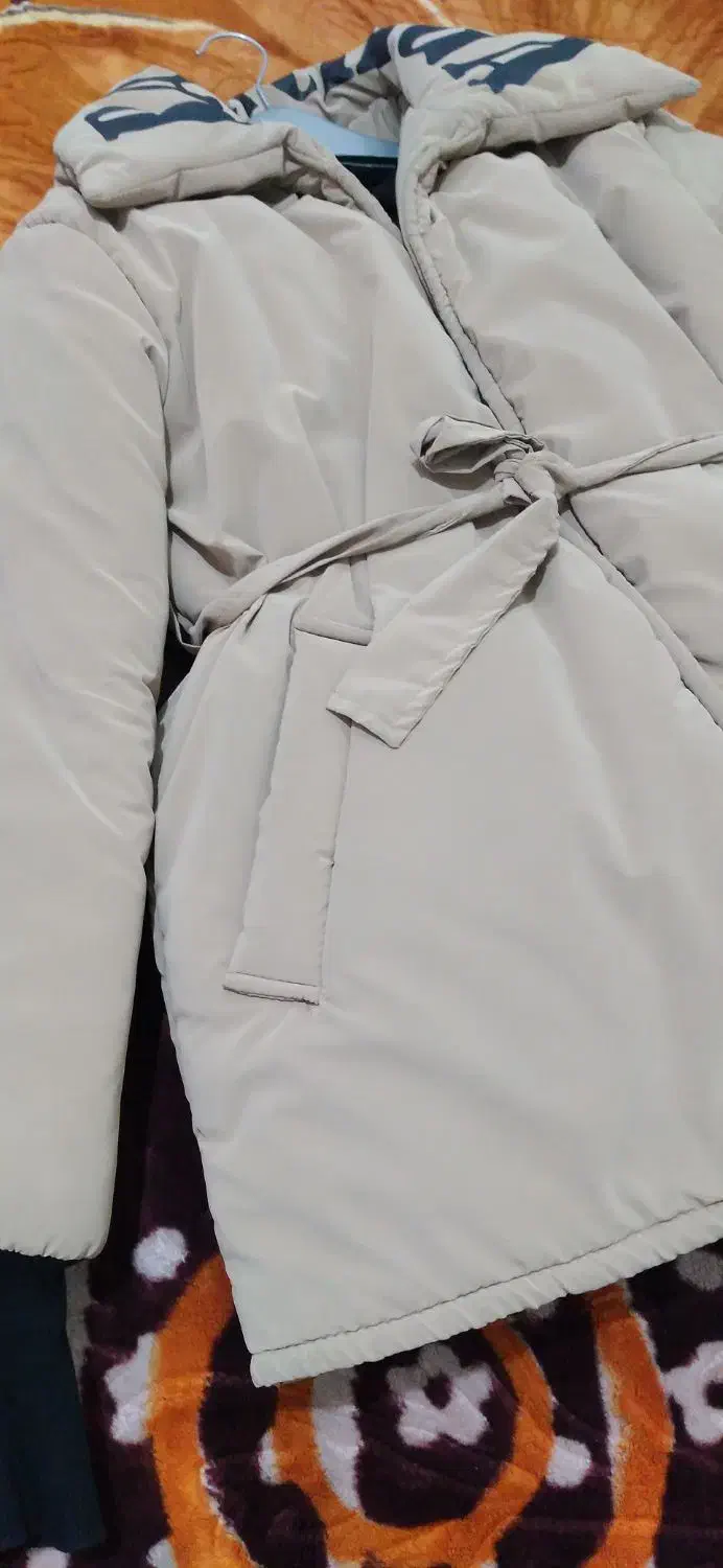 کاپشن دخترانه|لباس|هشتگرد, شهرک آپادانا|دیوار