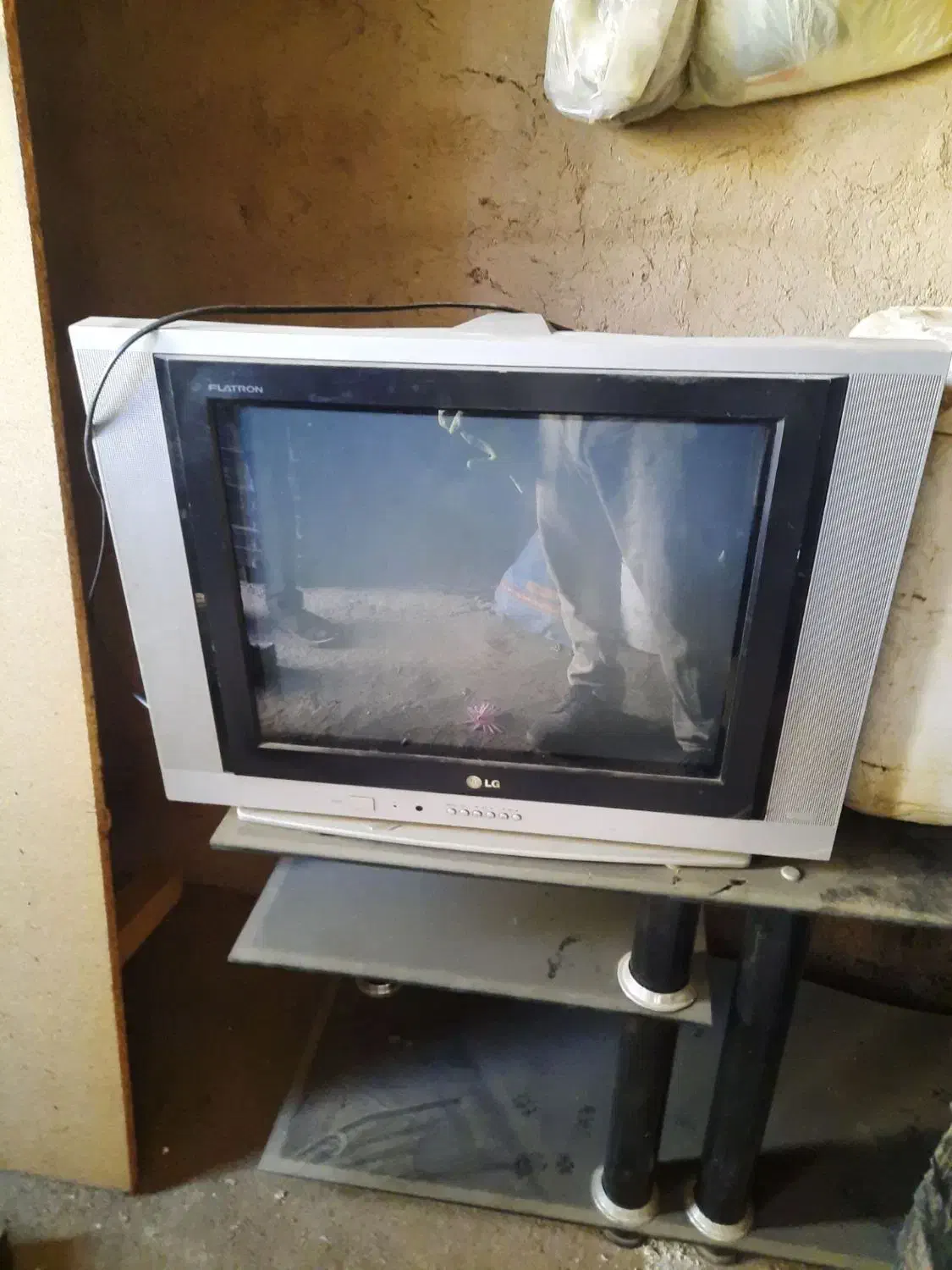 تلوزیون ۲۱ الجی سالم|تلویزیون و پروژکتور|نیشابور, شهرک رضوی|دیوار