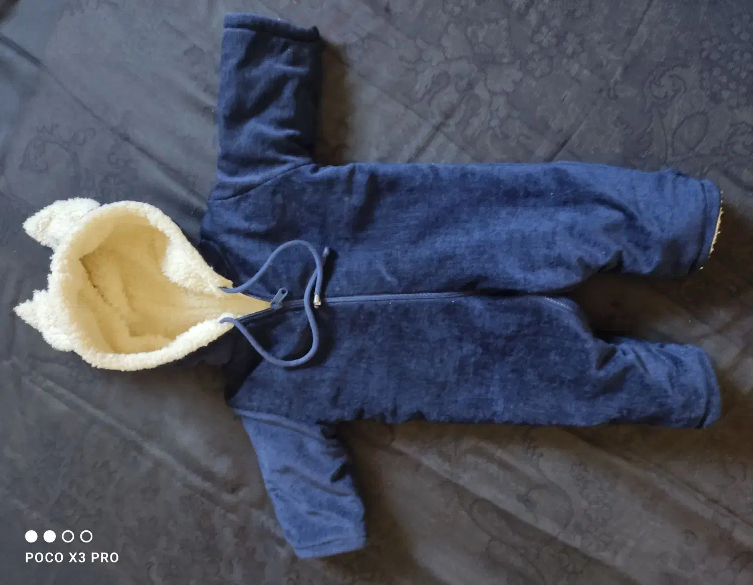 سرهمی مخمل واسپورت|کفش و لباس بچه|قم, شهرک توانیر|دیوار