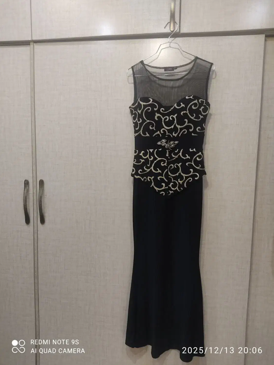 فروش تعدادی لباس مجلسی|لباس|لاهیجان, کوی خزر|دیوار