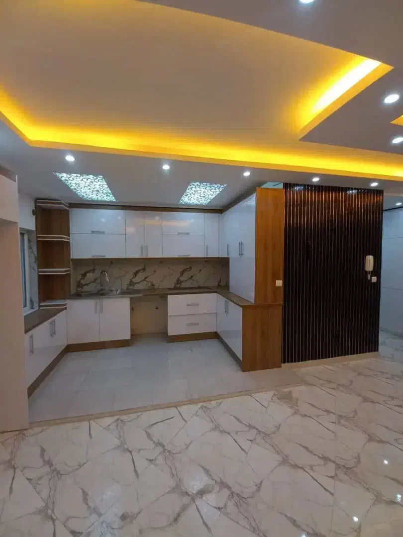 آپارتمان ۹۸ متری لاکچری ادب شمالی|فروش آپارتمان|پرند, فاز ۶|دیوار