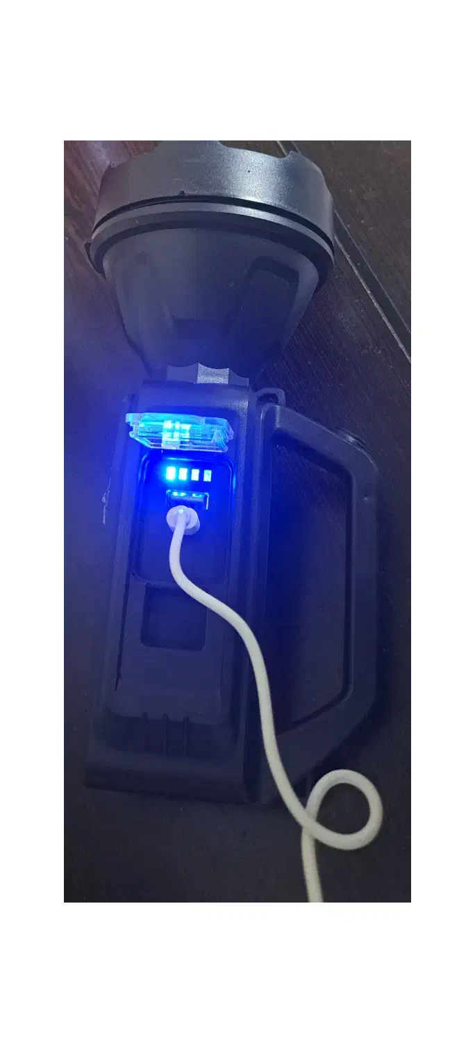 نورافکن (چراغ دستی ) شارژی پر نور|کوهنوردی و کمپینگ|کازرون, |دیوار