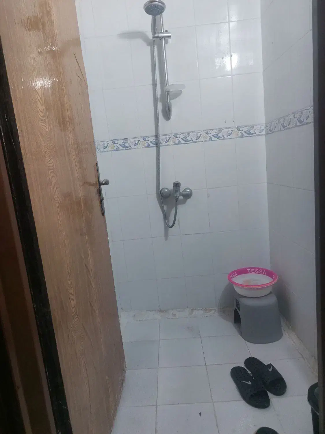 واحد دوخواب تمیز و خوش قیمت|فروش آپارتمان|هشتگرد, شهرک صنعتی هشتگرد|دیوار