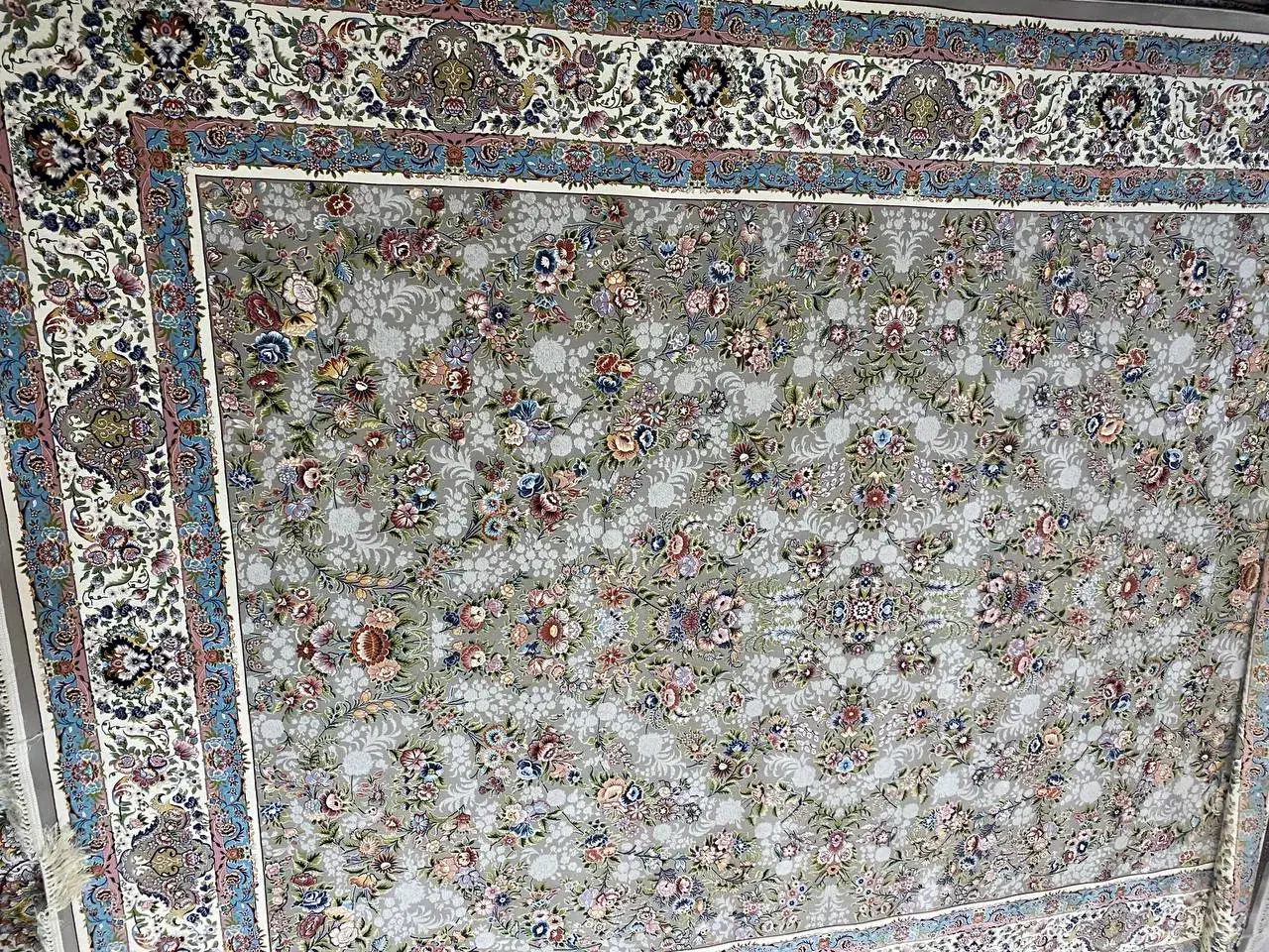 ۲ عدد قالی|فرش|گنبد کاووس, |دیوار