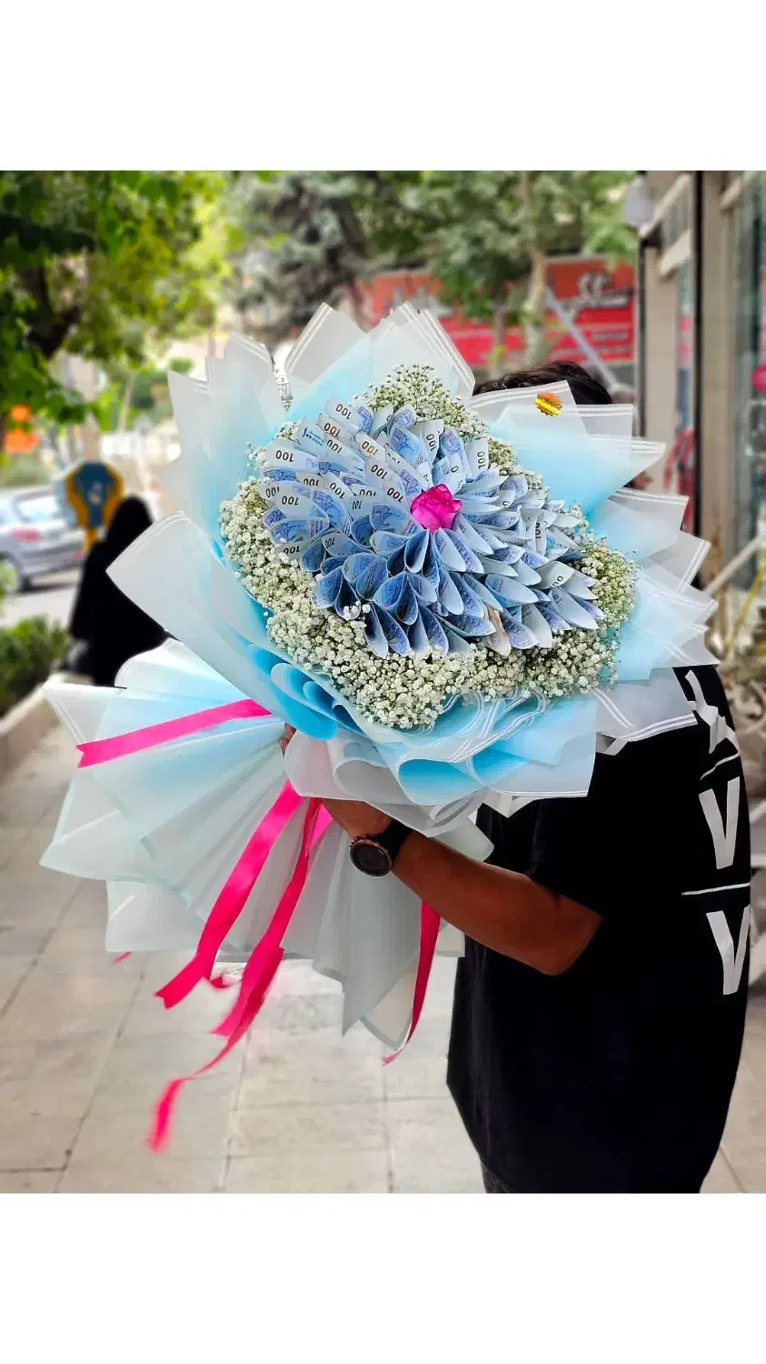 ارسال گل سورپرایزی به درب منزل عزیزان شما|گل و گیاه طبیعی|تهران, سید خندان (جلفا)|دیوار