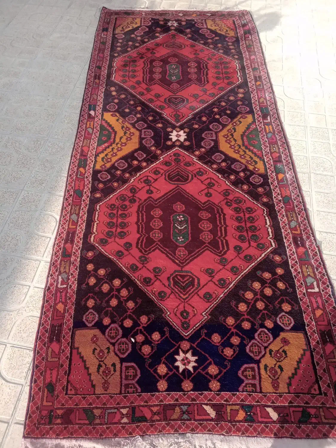 فرش کناره  ۳۵۰ در۱۴۰|فرش|بناب, |دیوار