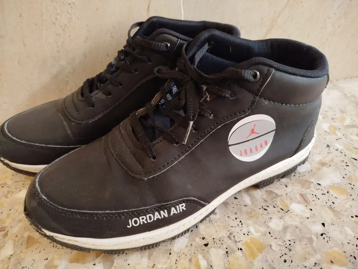 کتونی مشکی|کیف، کفش، کمربند|شیروان (خراسان), |دیوار