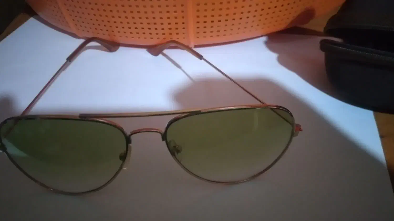 یه عینک دودی خلبانی اصل|زیورآلات و اکسسوری|بروجرد, |دیوار