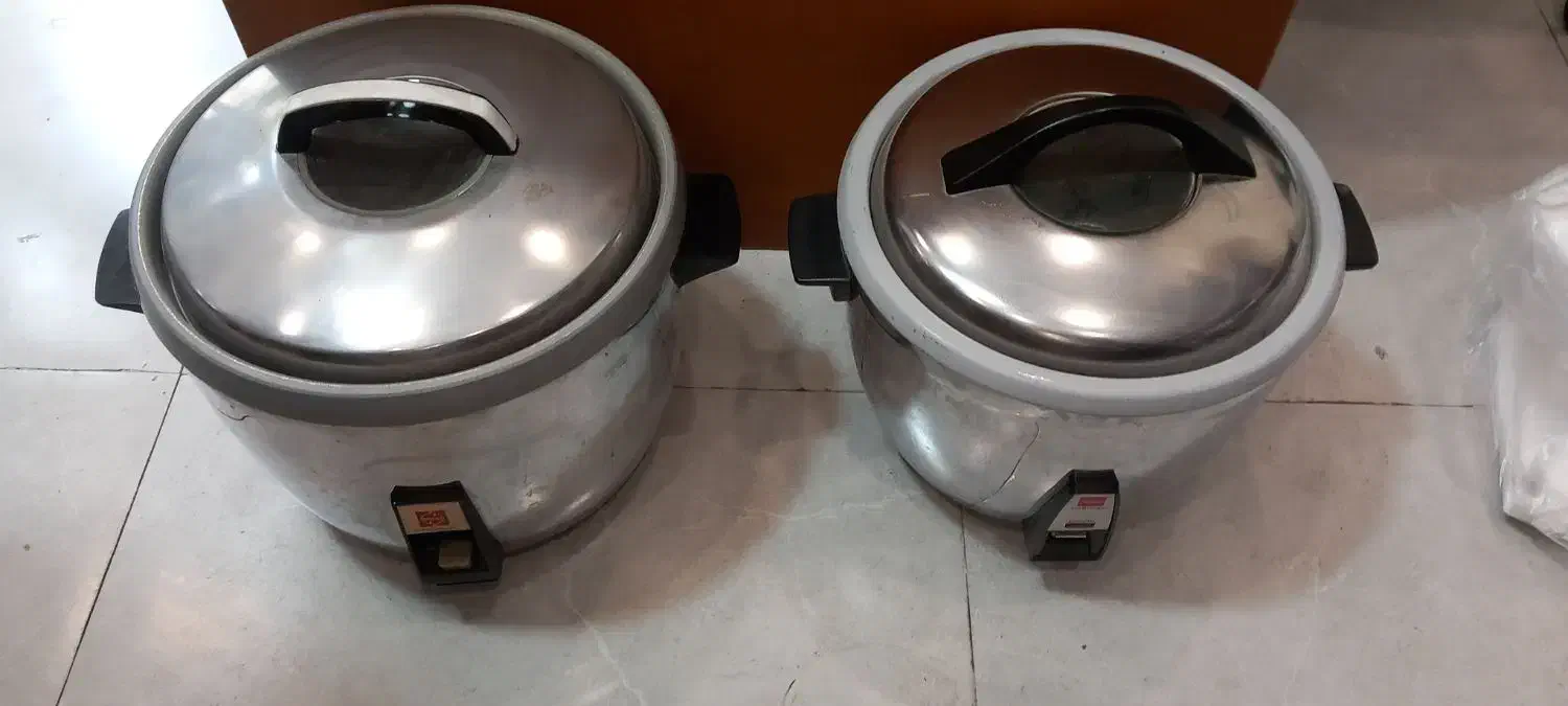 ۲ عدد پلوپز ۱۸ و ۱۲ نفره قدیمی|اجاق گاز و لوازم برقی پختوپز|تهران, بهار|دیوار