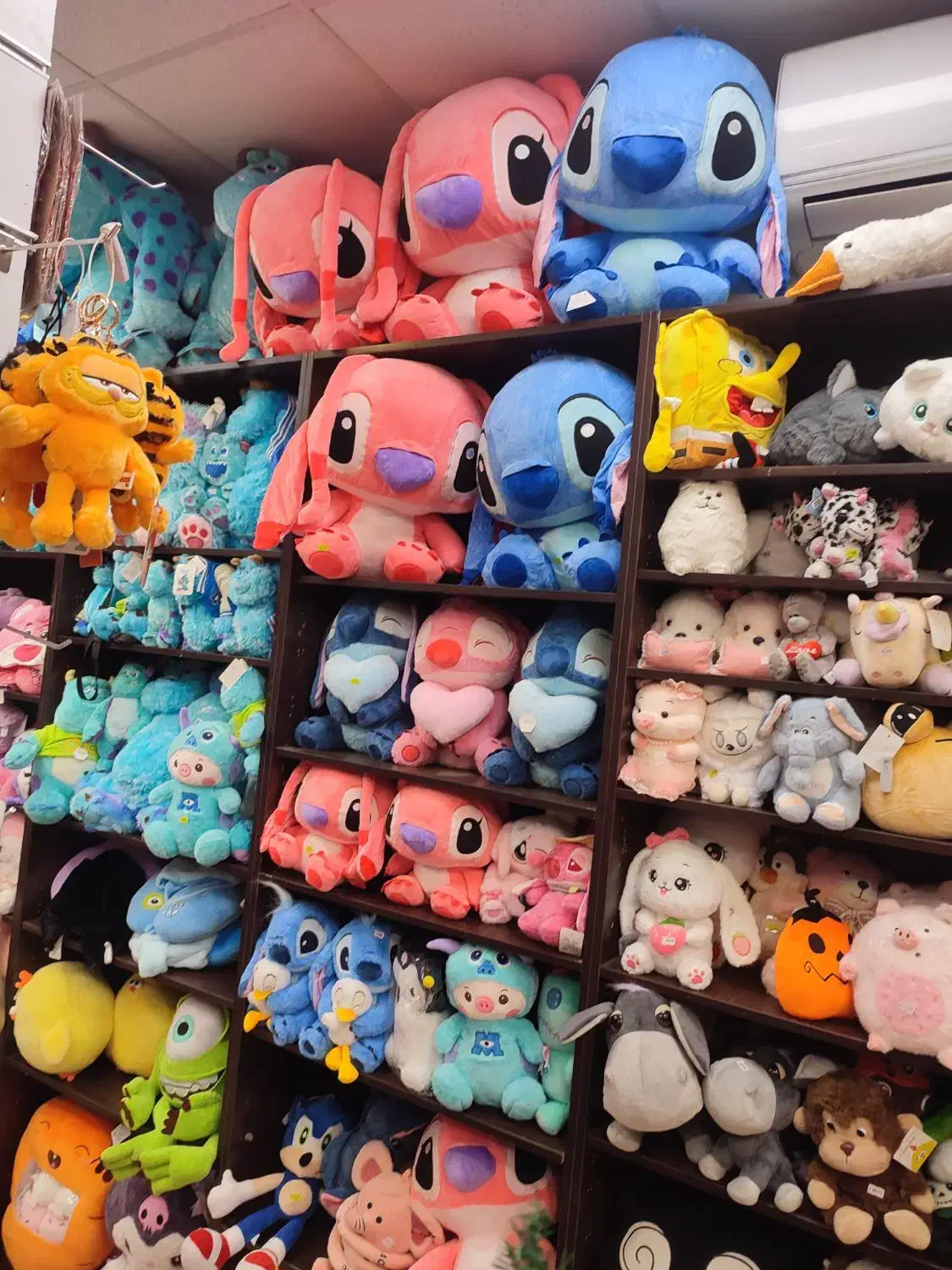 عروسک|اسباب‌‌بازی|اصفهان, جلفا|دیوار