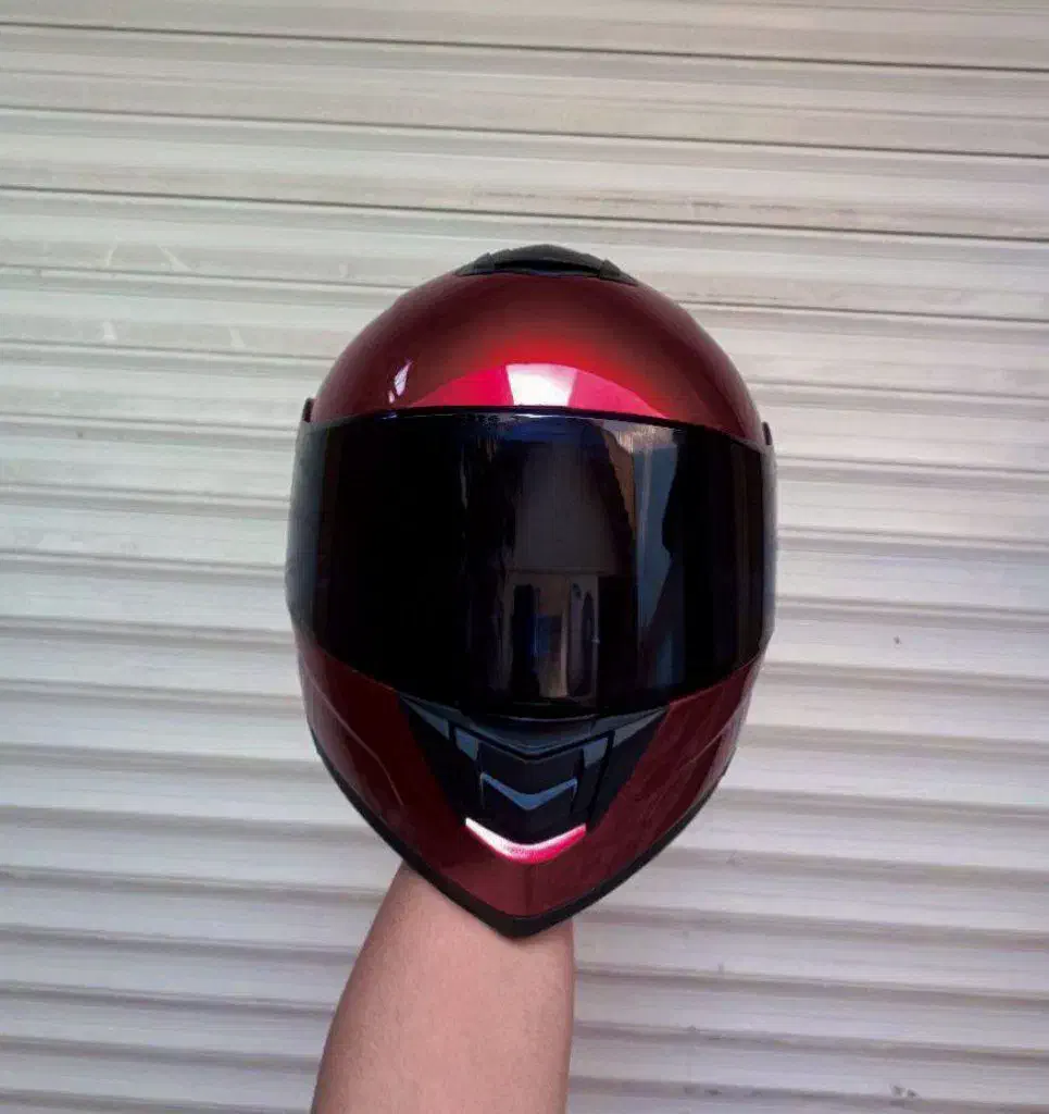 کلاه کاسکت فک متحرک قرمز|قطعات یدکی و لوازم جانبی|رشت, دروازه لاکان|دیوار