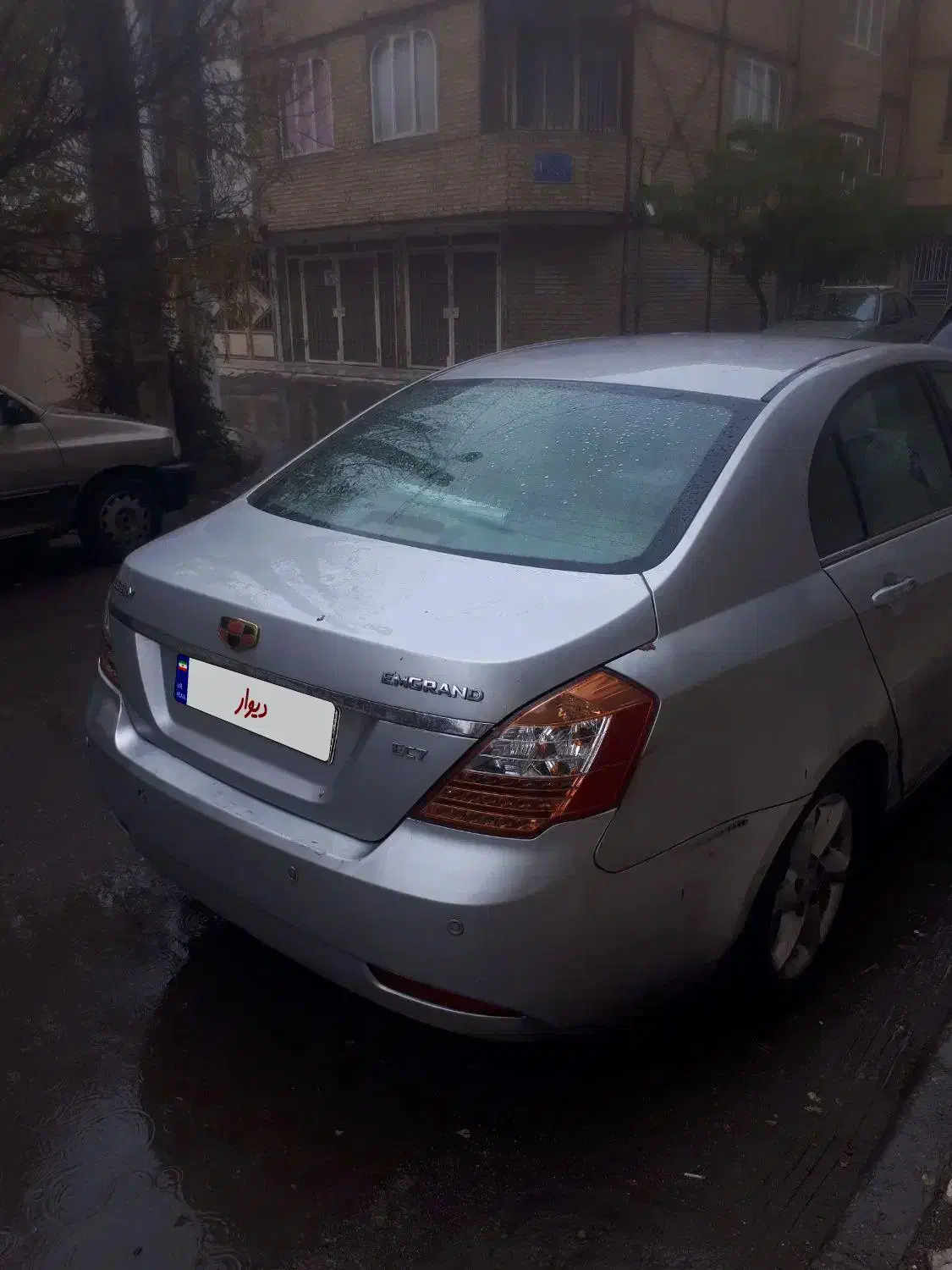 جیلی امگرند ۲۰۱۳ یه رو کاپوت و نصف در و گلگیر رنگ|خودرو سواری و وانت|مشهد, ولیعصر (شهرک غرب)|دیوار