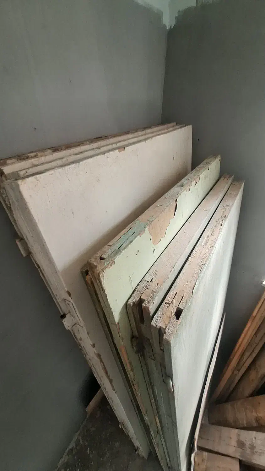 درب چوبی|حراج|تربت جام, والفجر|دیوار