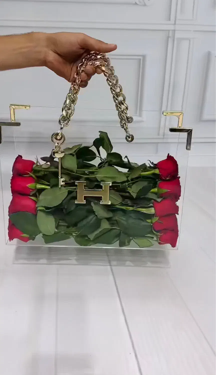 دسته گل باکسی ولنتاین کریسمس یلدا|گل و گیاه طبیعی|تهران, تهرانپارس غربی|دیوار