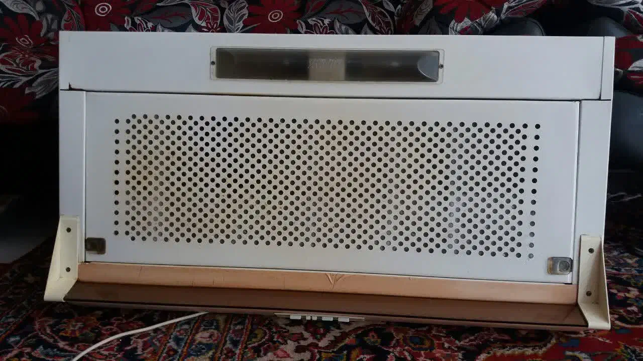 هود بیمکث|هود|اصفهان, هزارجریب|دیوار