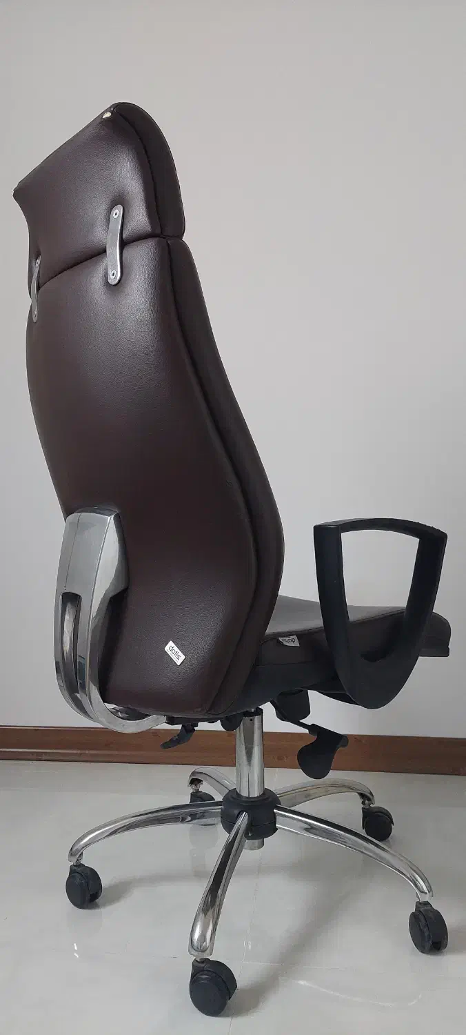 یک عدد صندلی مدیریتی|مبلمان اداری|شیراز, دانشگاه شیراز|دیوار