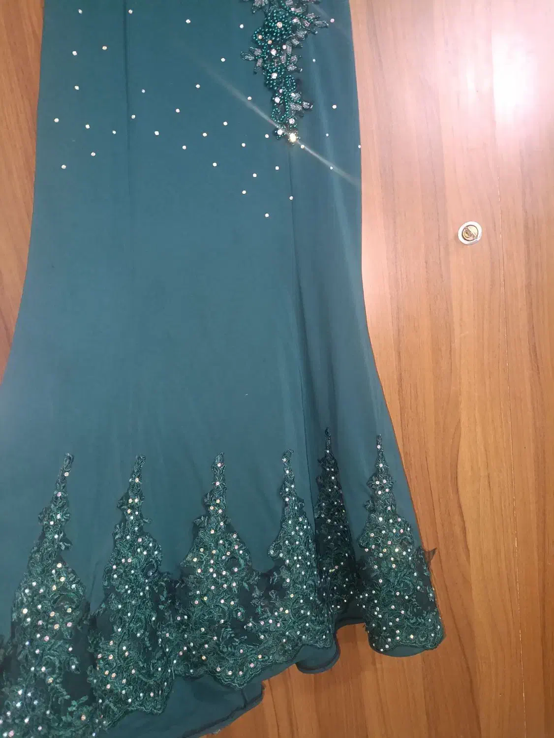 لباس مجلسی|لباس|حمیدیا, |دیوار