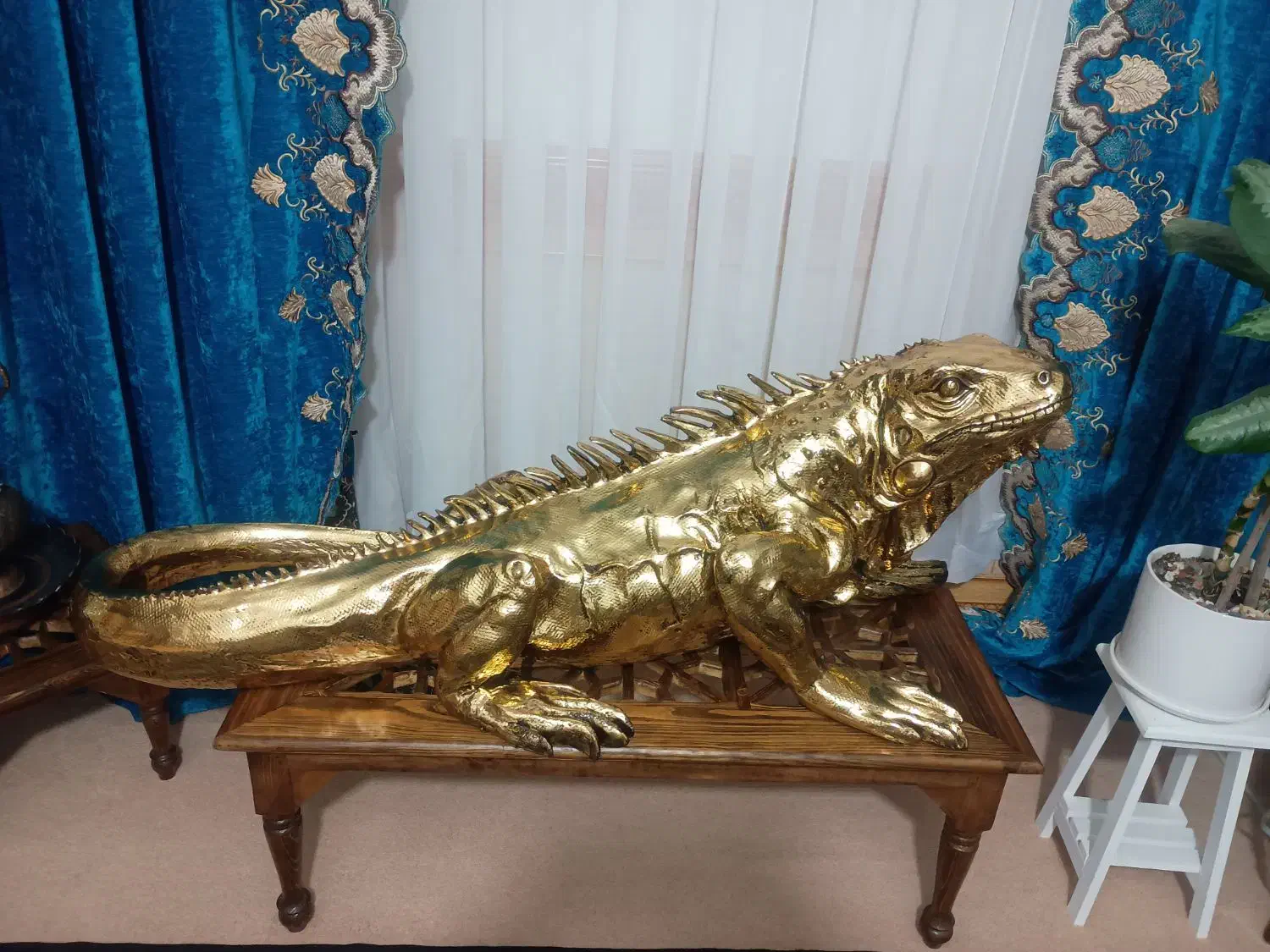 مجسمه|مجسمه، تندیس، ماکت|قدس, شهر‌قدس|دیوار