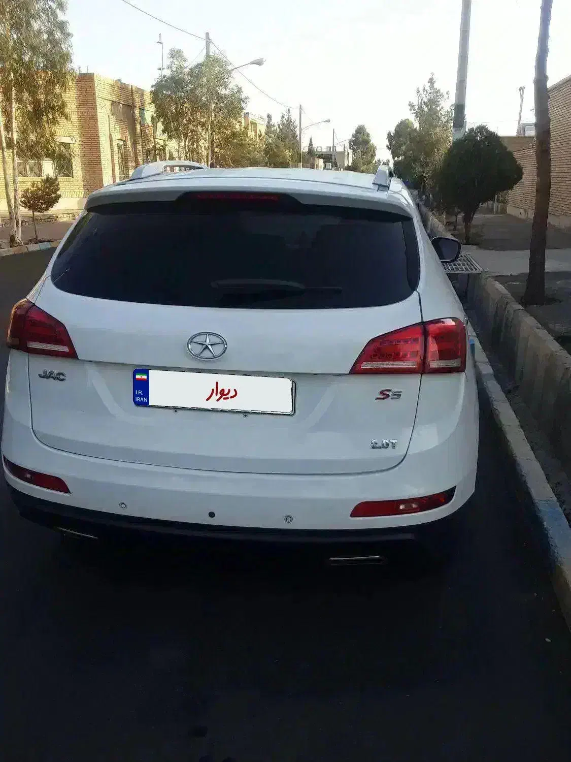 جک s5 کم کار و سالم ،رخ در حد ۱۴۰۰|خودرو سواری و وانت|سمنان, |دیوار