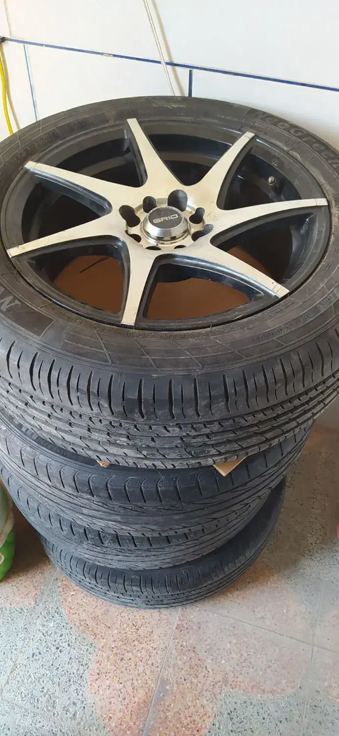 رینگ اسپرت پژو با لاستیک|قطعات یدکی و لوازم جانبی|اصفهان, کارلادان|دیوار