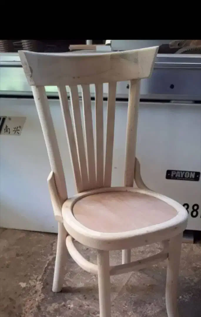 صندلی لهستانی پنج تیره|میز و صندلی غذاخوری|رشت, معلم|دیوار