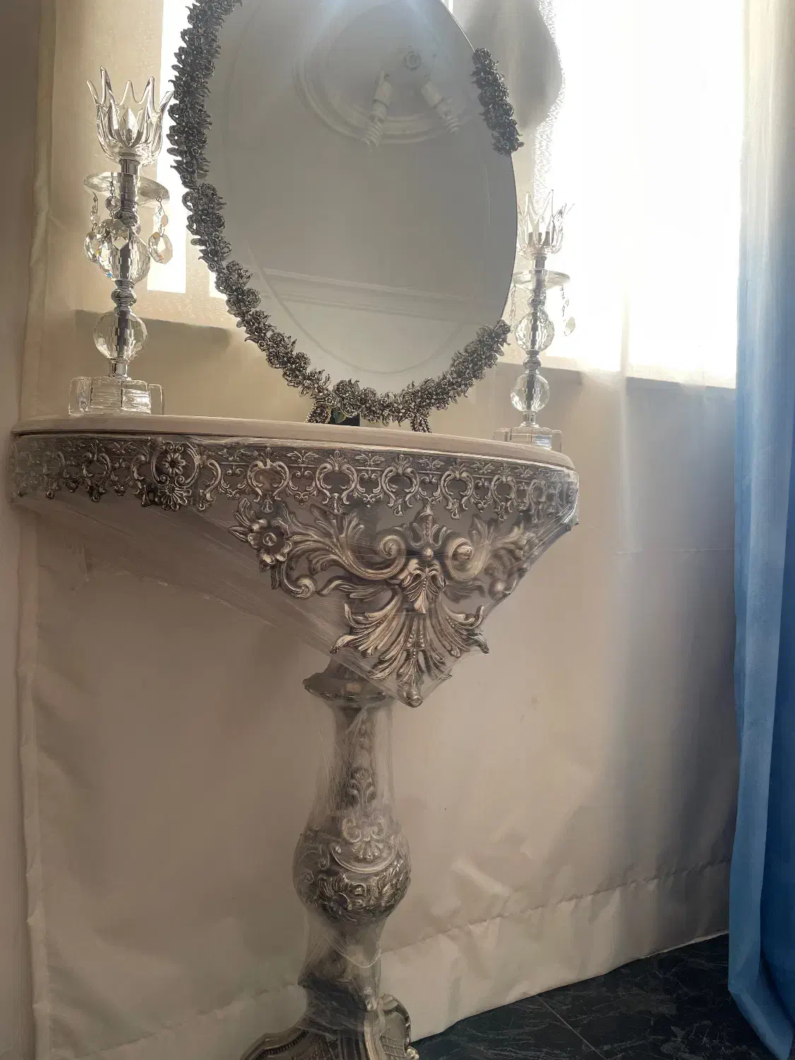 اینه و میز|بوفه، ویترین، کنسول|خمام, |دیوار