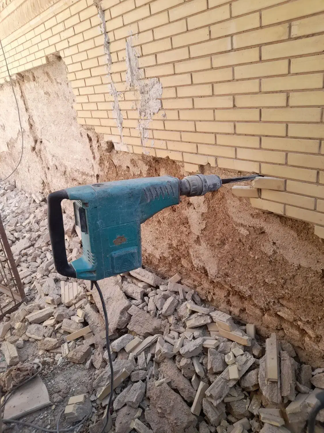 دریل تخریب پیکور حمل نخاله همه نقاط شیراز|خدمات پیشه و مهارت|شیراز, فرهنگ شهر|دیوار