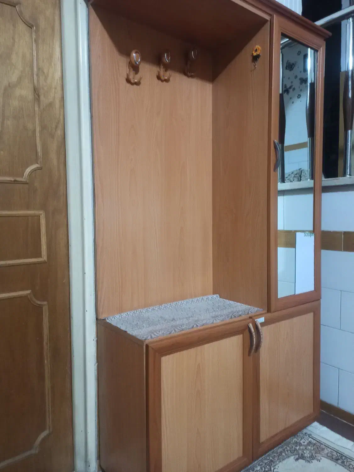 میز تلویزیون میز تلفن وجاکفشی اینه وجا رختی دار|میز تلویزیون|سیرجان, |دیوار