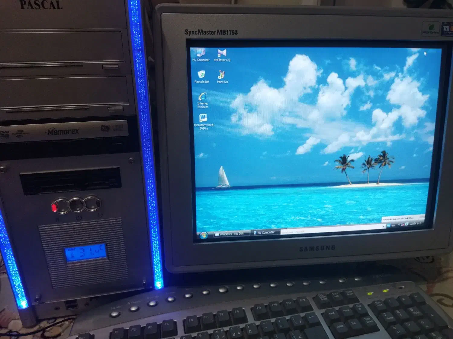 کامپیوتر قدیمی|رایانه رومیزی|سقز, |دیوار