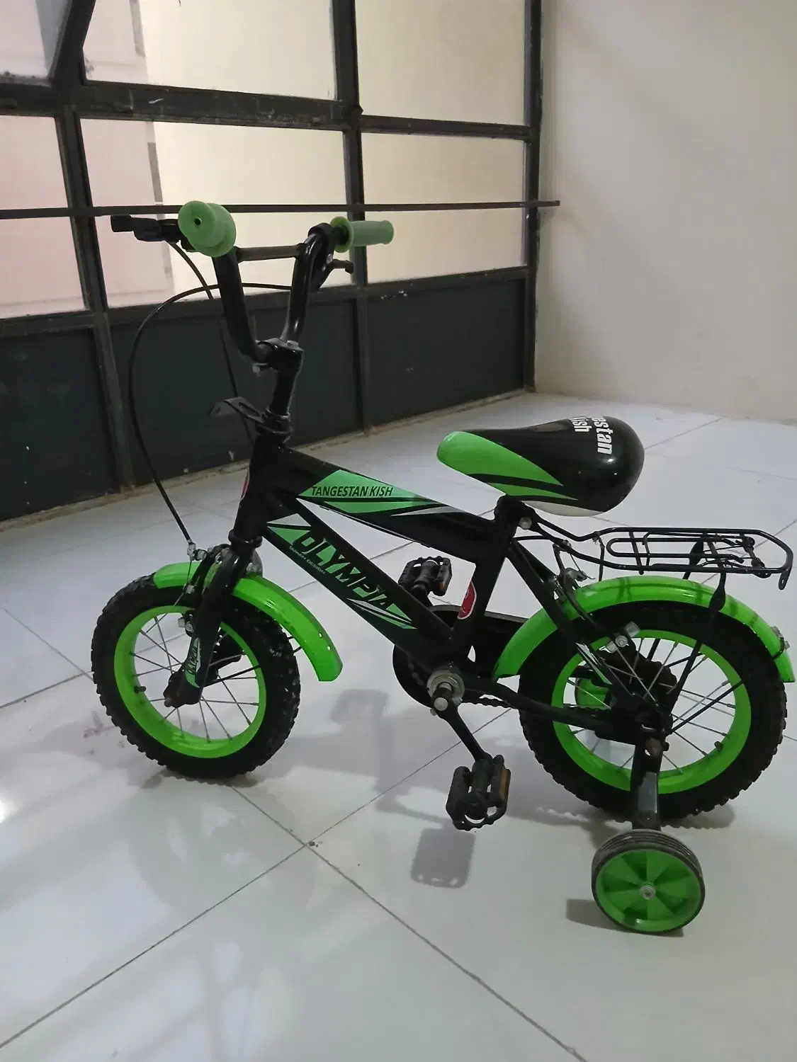 دوچرخه|دوچرخه، اسکیت، اسکوتر|پرند, فاز ۶|دیوار