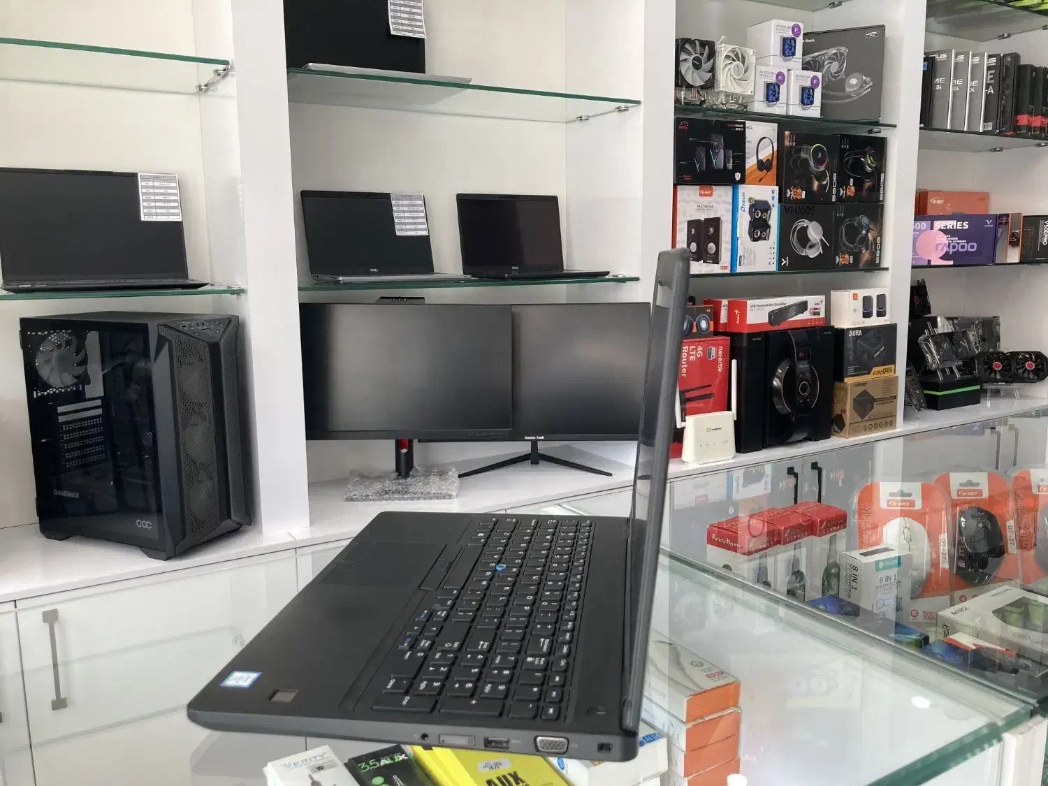 لپ تاپ،DELL 5591 گرافیک دار، لبتاپ، لپتاپ|رایانه همراه|مشهد, حجاب (شهرک غرب)|دیوار