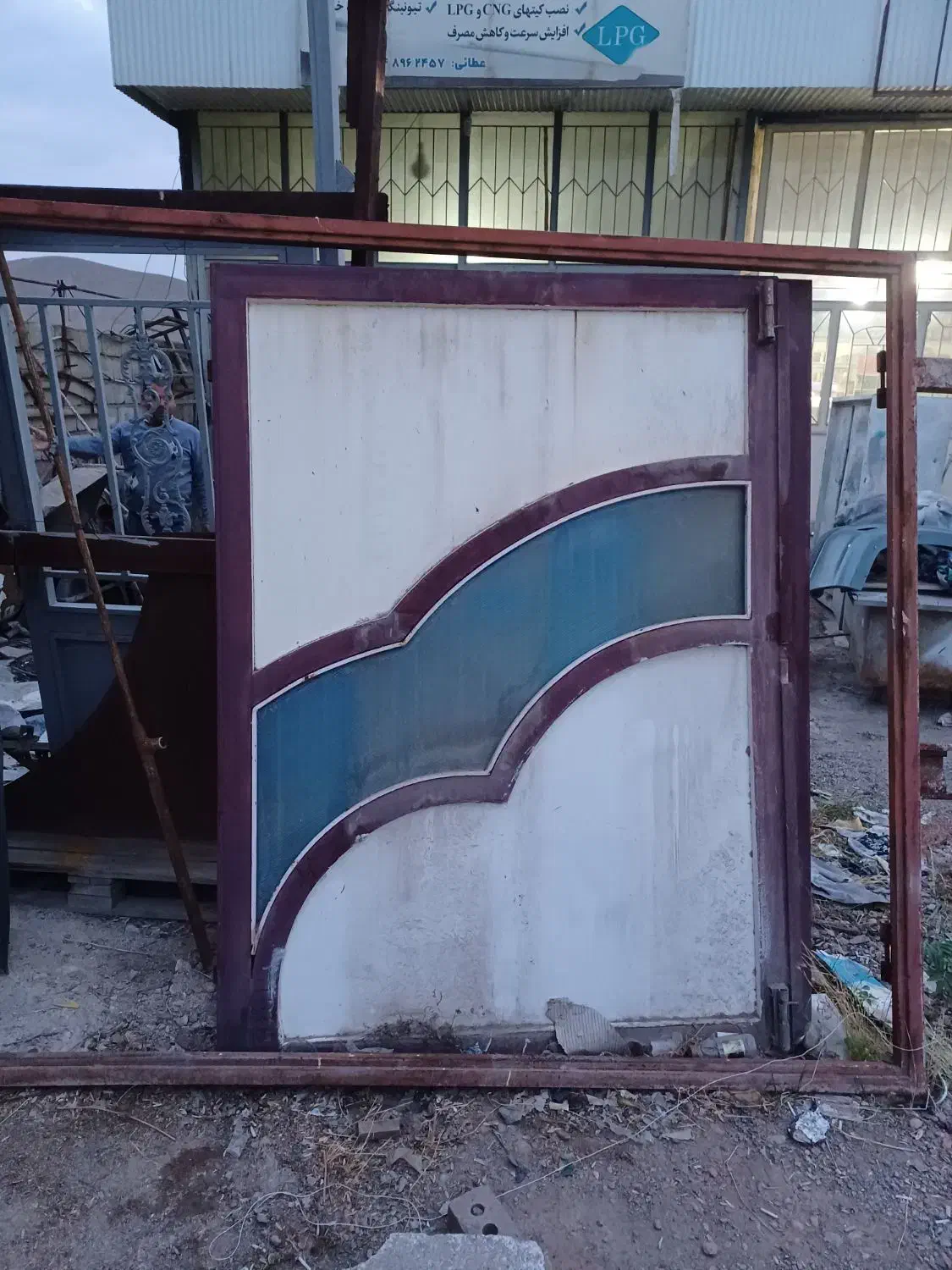 درب پارکینگ|مصالح و تجهیزات ساختمان|جلفا, |دیوار