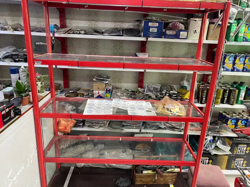 ویترین پنج تبقه با شیشه|بوفه، ویترین، کنسول|تهران, شهرک شریفی|دیوار