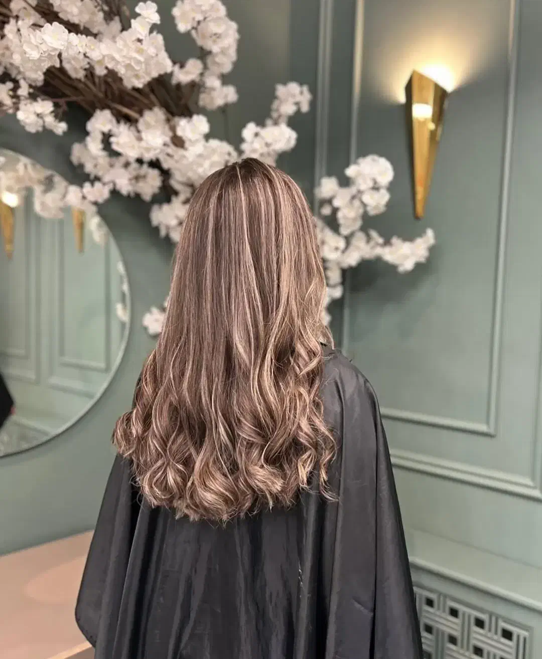 رنگ و لایت با تضمین سلامت مو هر فویل ۷۰هزار تومان|خدمات آرایشگری و زیبایی|شیراز, چنچنه|دیوار