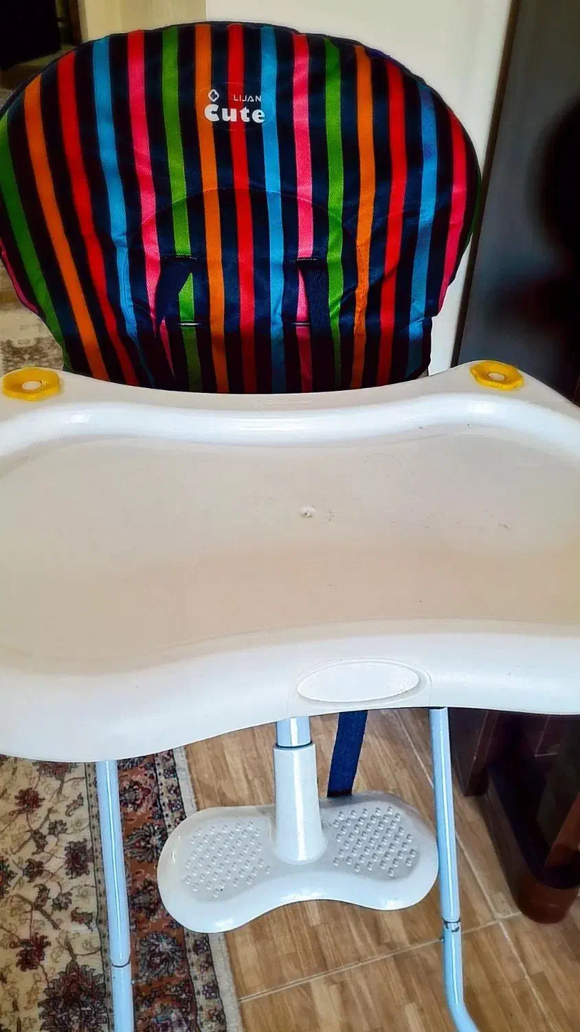 صندلی غذای کودک|تخت و صندلی بچه|تالش, هشتپر|دیوار