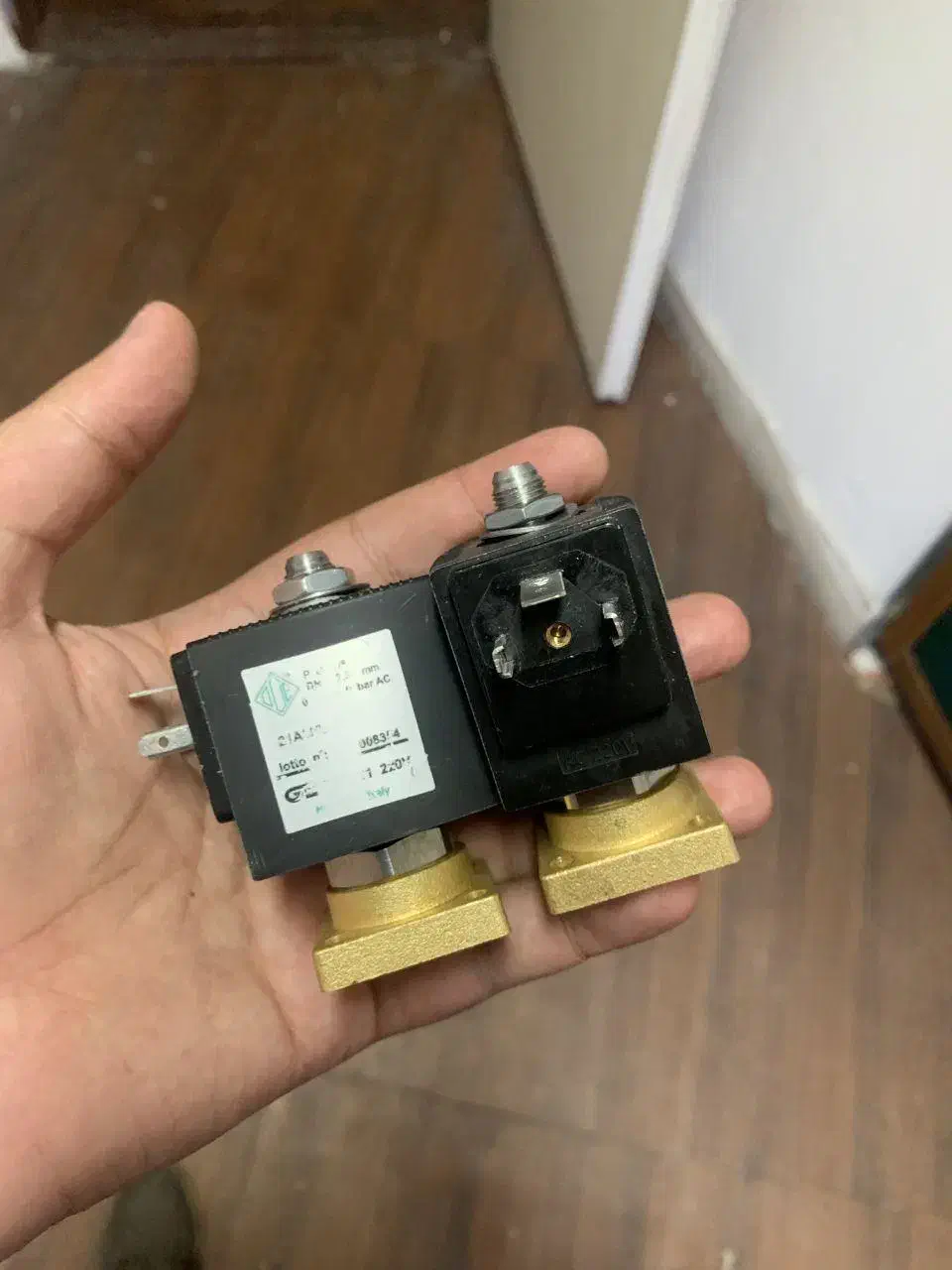 قطعات اسپرسوساز ها و آسیاب های قهوه|کافی‌شاپ و رستوران|تهران, بهار|دیوار