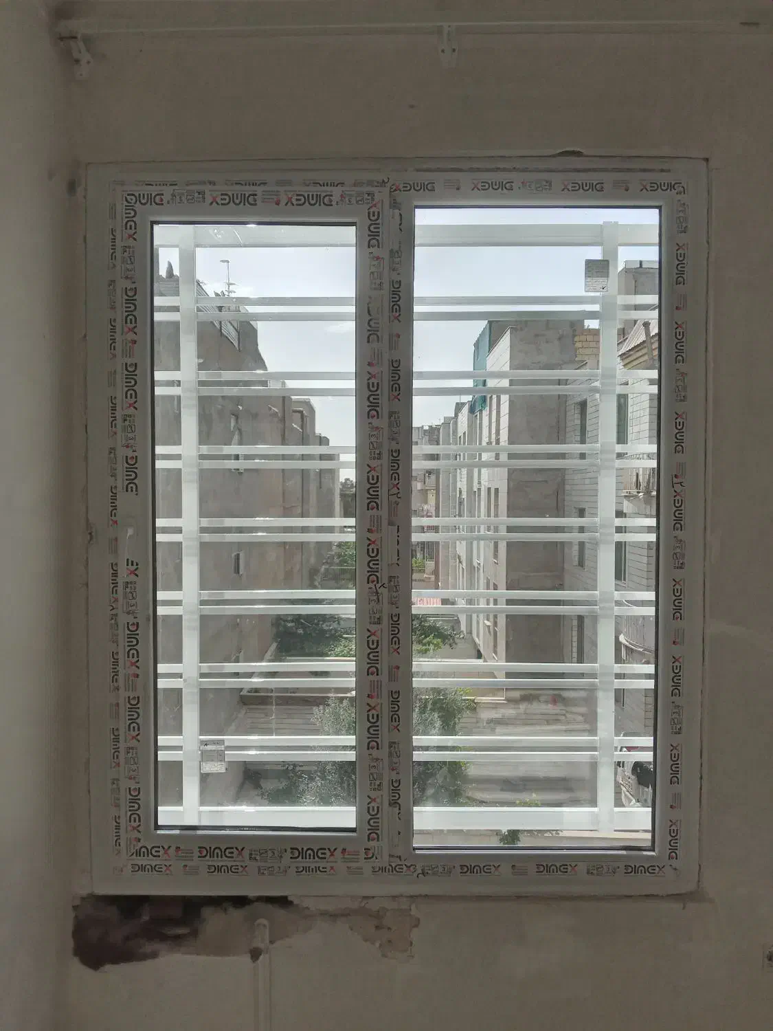 نصب و ریگلاژ انواع درب و پنجره دوجداره|خدمات پیشه و مهارت|قزوین, |دیوار