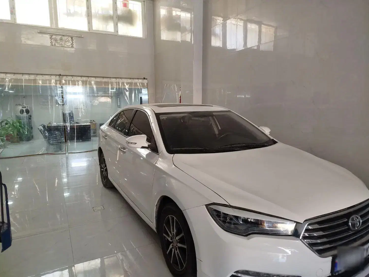 لیفان ۸۲۰|خودرو سواری و وانت|اقلید, |دیوار