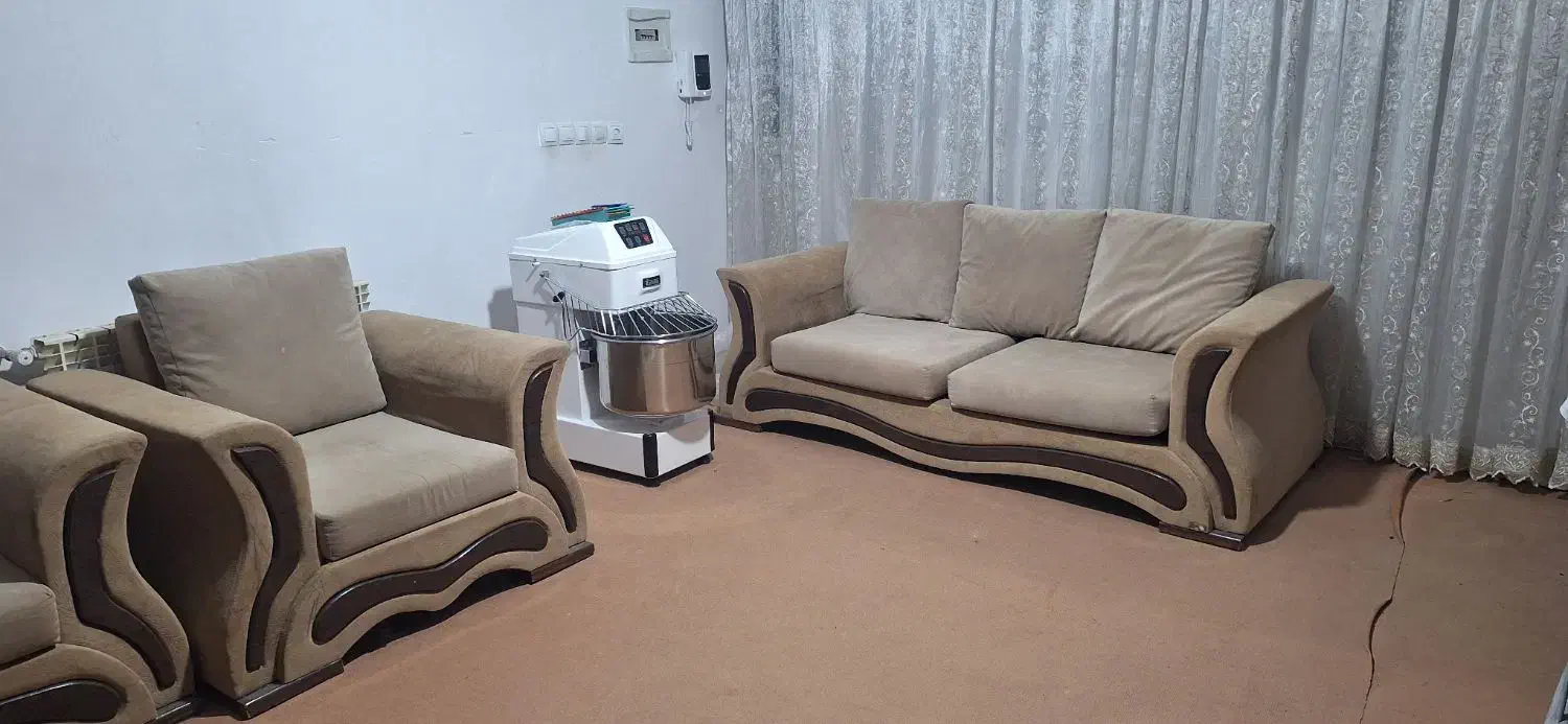 مبل راحتی ۶نفره|مبلمان خانگی و میز عسلی|سنندج, |دیوار