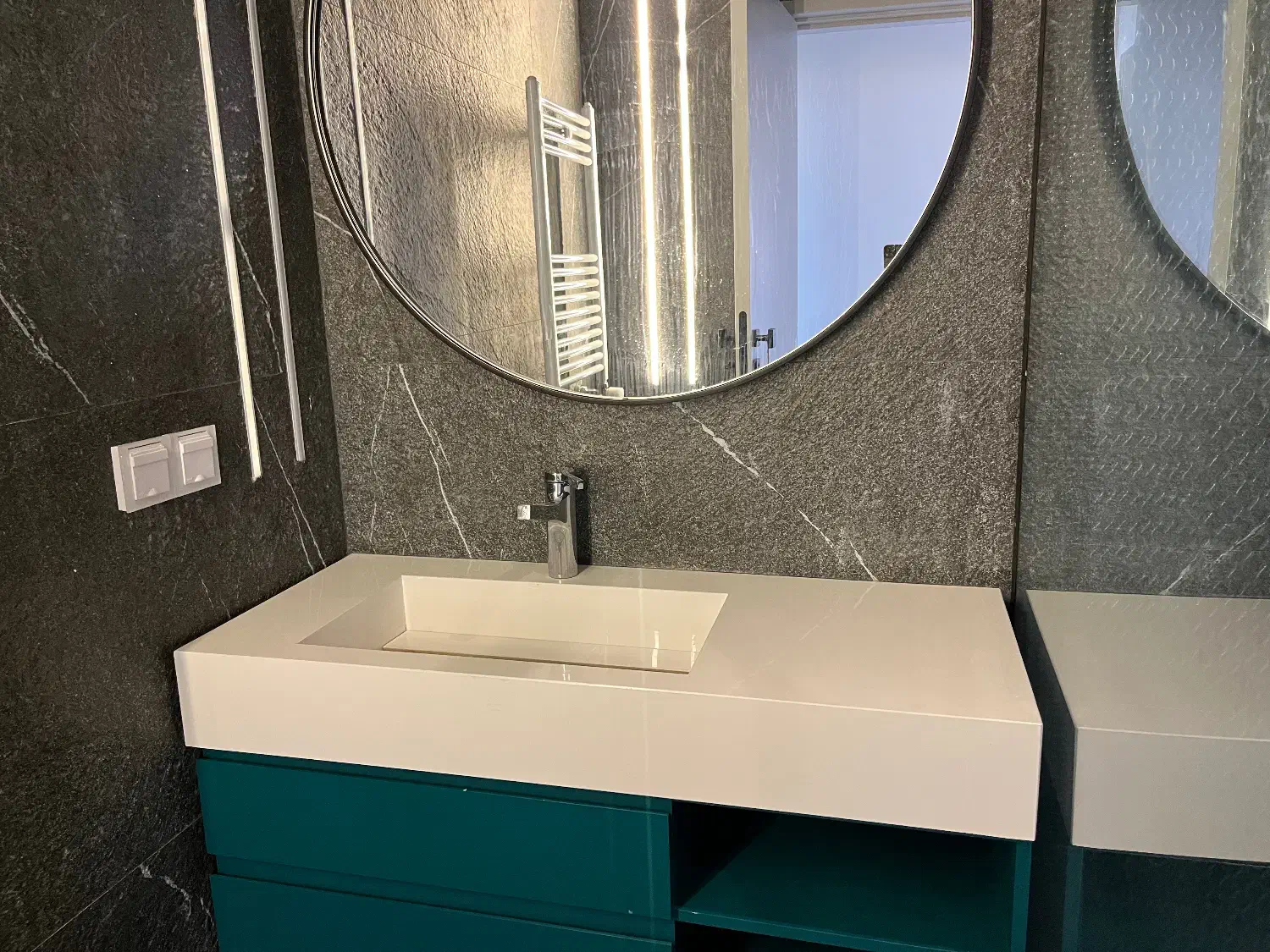 ۱۲۰متر/۲خواب/بلوار۲۴متری/ورودی شکیل و زیبا