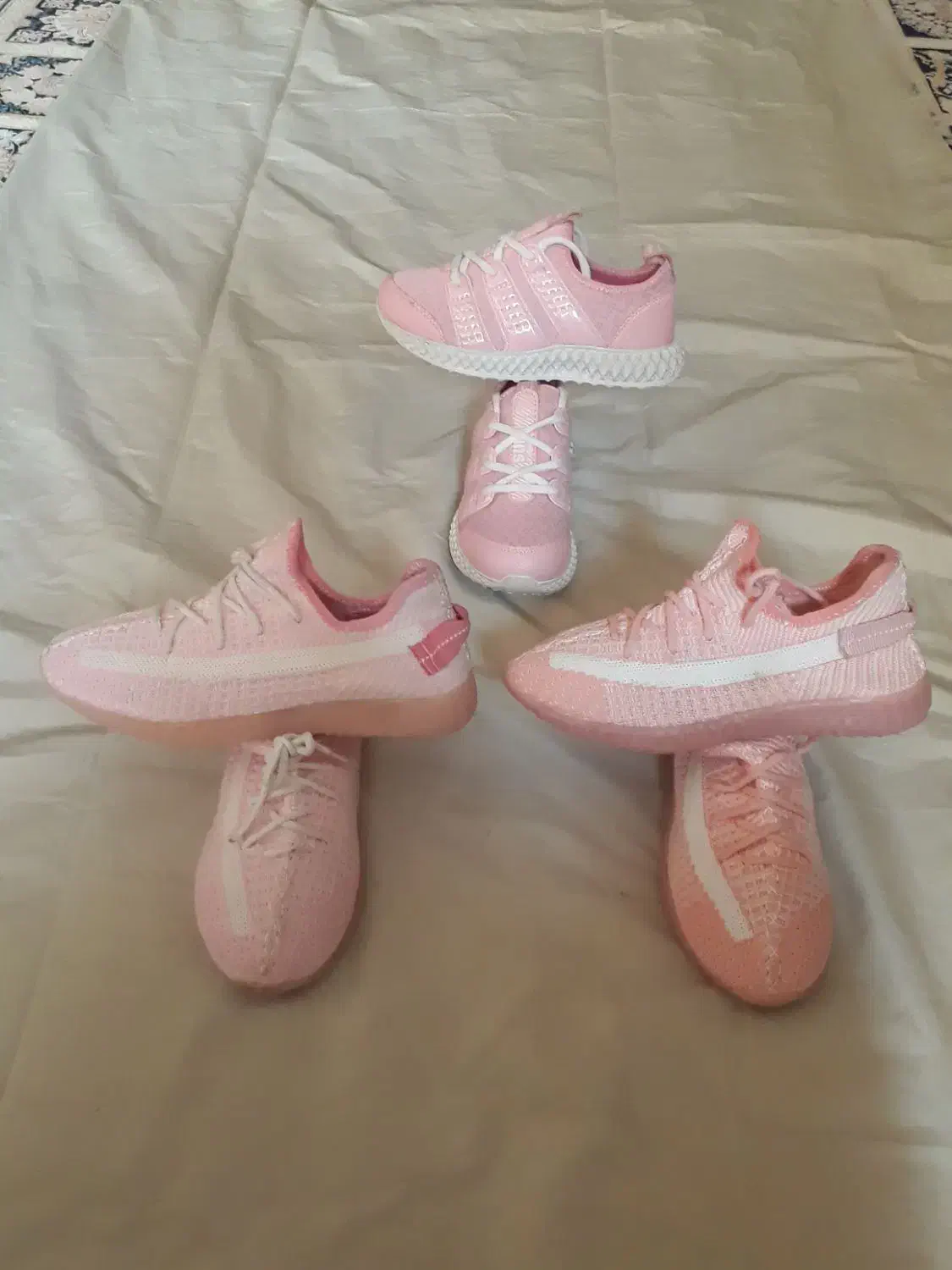 تعدادی کفش ( نو )|کیف، کفش، کمربند|تالش, هشتپر|دیوار