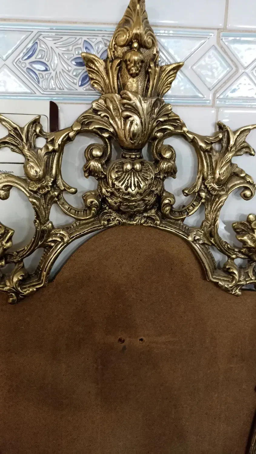 آیینه شمعدان و کنسول آنتیک قدیمی|بوفه، ویترین، کنسول|اصفهان, قلعه طبره|دیوار