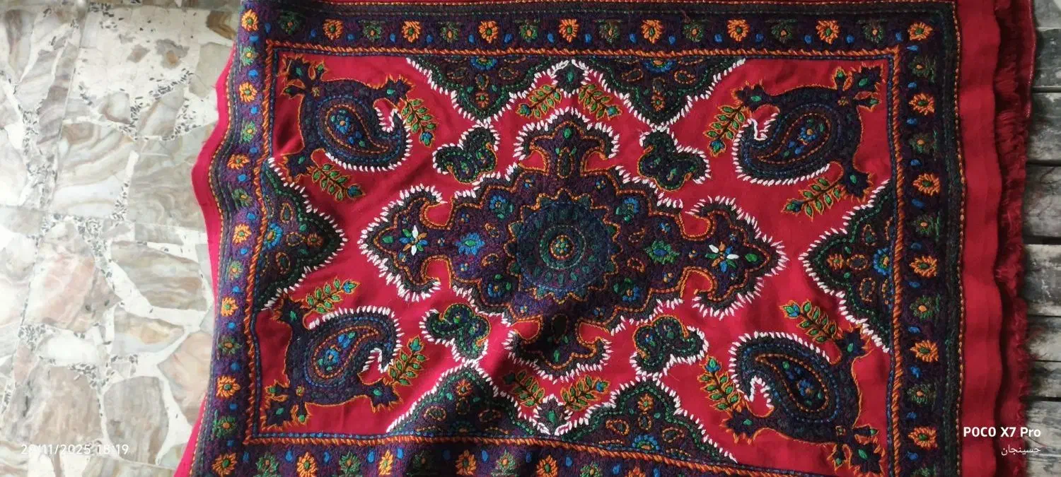 پته قرمز لاکی پشمی|صنایع دستی و سایر لوازم تزئینی|کرمان, |دیوار