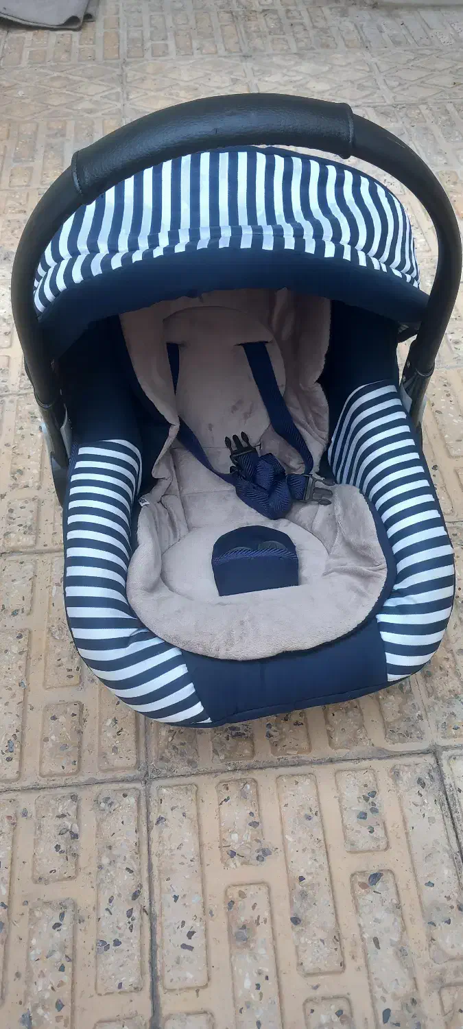 کریر|کالسکه و لوازم جانبی|مراغه, |دیوار